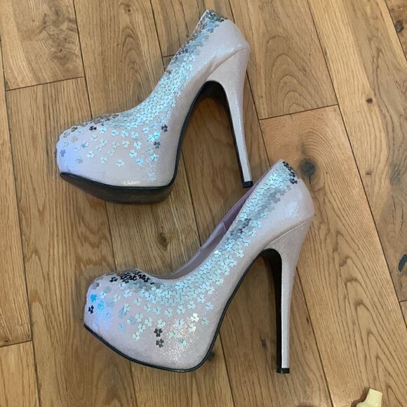 Fabulicious EUC pink with silver sequins platform high heels Size 6 - Picture 3 of 7